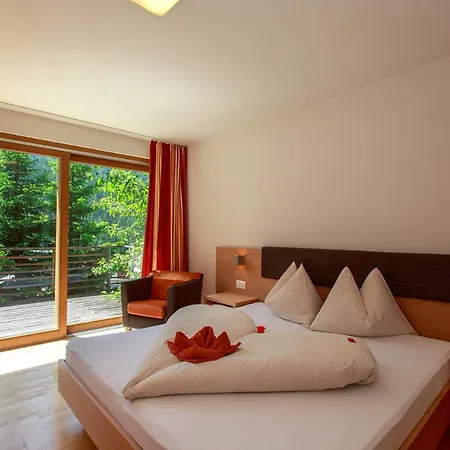 利斯卡纳公寓 *