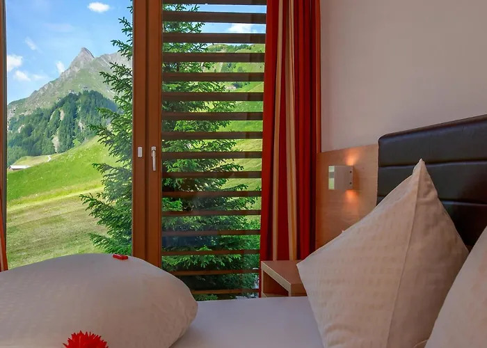 Lischana Замнаун